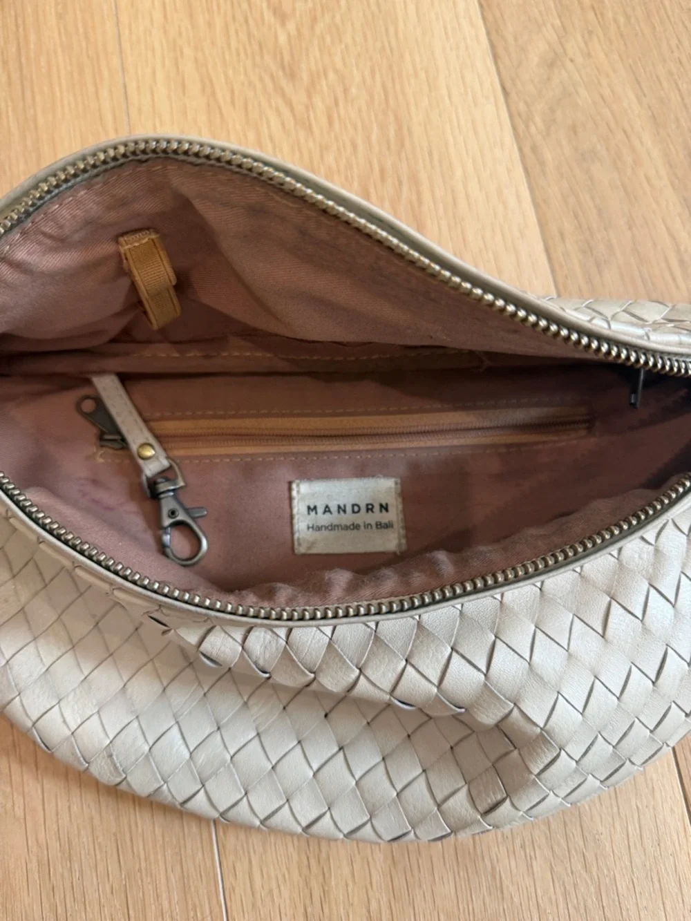 MANDRN Woven Leather Belt Bag in Light Beige - Picture 2 of 5